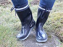 Названа самая вредная для здоровья осеннюю обувь