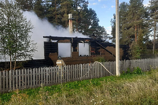 Под Вологдой учеников сгоревшей школы будут возить в соседнюю деревню