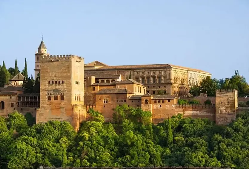 Альгамбра, Испания – Солнечное Копье.
