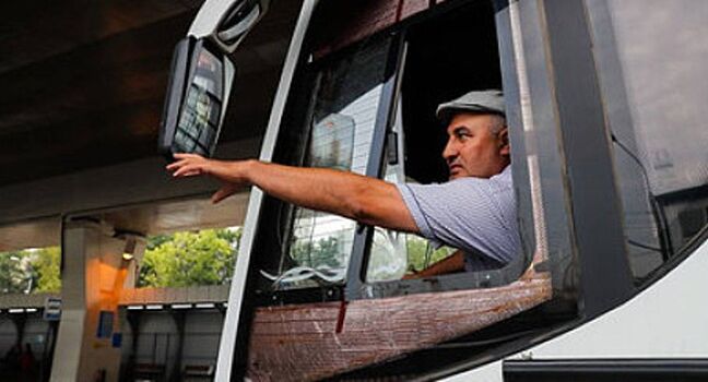 Водителей грузовиков массой свыше 12 тонн начнут штрафовать за отсутствие тахографов