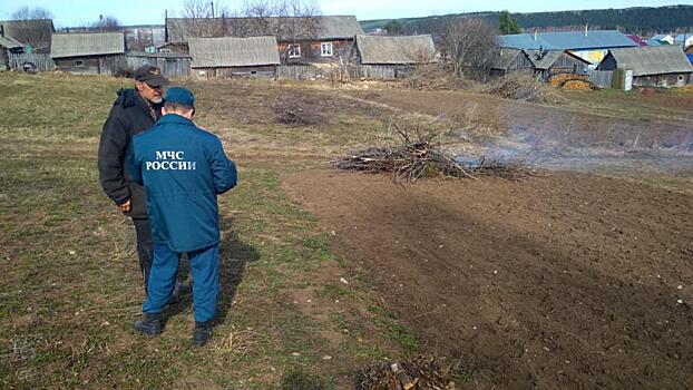 В Кировской области потушили пожар в частных домах