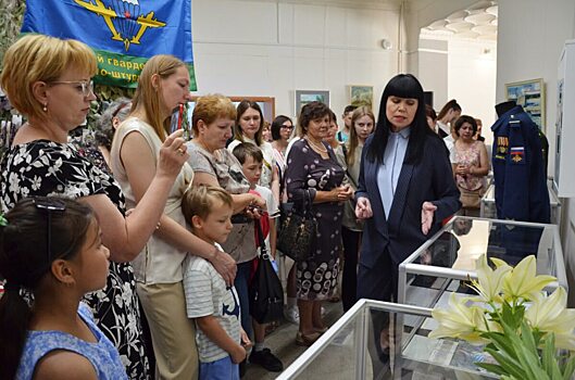 В Энгельсском краеведческом музее состоялось открытие выставки «На переломе эпох. Специальная военная операция»