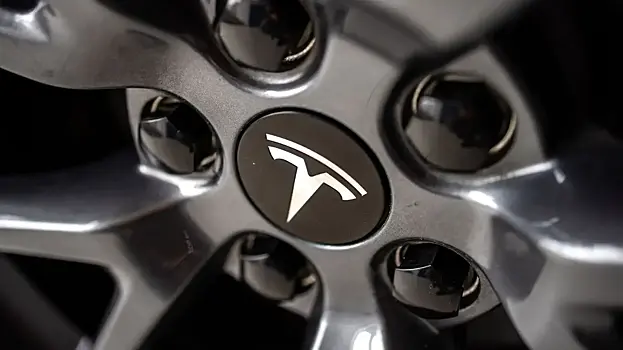 Tesla отправит покупателям в США новые Cybertruck после аварии