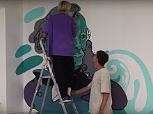 В городском округе Пушкинский юный художник декорировал помещения софринского ДК