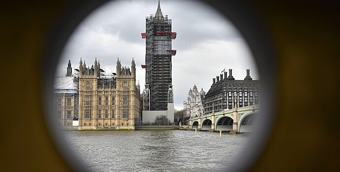 Еврокомиссар заявил о необходимости «перестроить» отношения с Лондоном