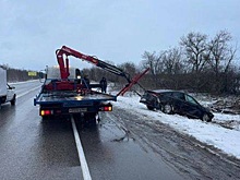 На дороге Ростов &ndash; Ставрополь иномарка улетела в кювет