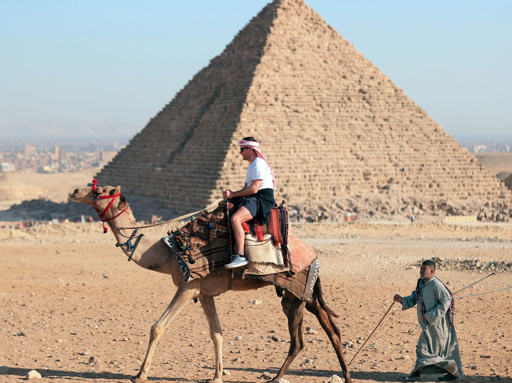 Инопланетяне с ними заодно: ученые выдвигают шокирующую версию создания египетских пирамид