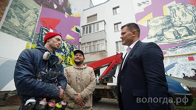 Вологодским «пчёлкам» посвятят граффити фестиваля стрит-арта «Палисад» в Вологде