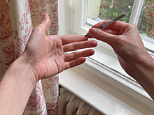 Как вытащить занозу правильно и безопасно