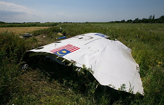 Малайзия обратилась за помощью к РФ в расследовании крушения MH17