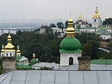 СБУ проводит обыск у наместника Киево-Печерской лавры