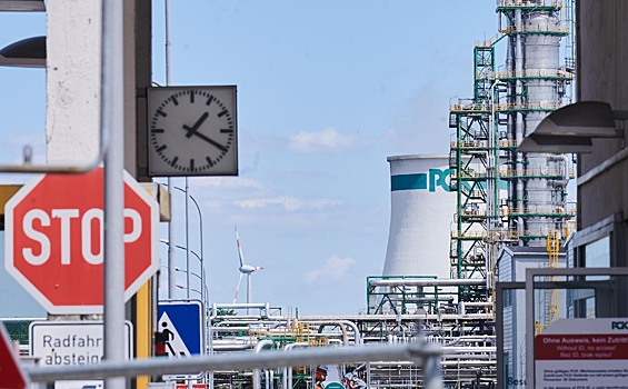 Reuters: Чехия осталась без российской нефти из-за санкций против РФ