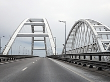 Украинский журналист призвал депортировать крымчан через Керченский мост