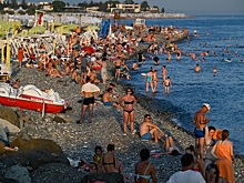 Сочинцев возмутили полуголые отдыхающие