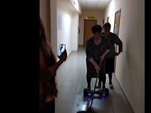 Уборщица из Бузулука на гироскутере покорила интернет