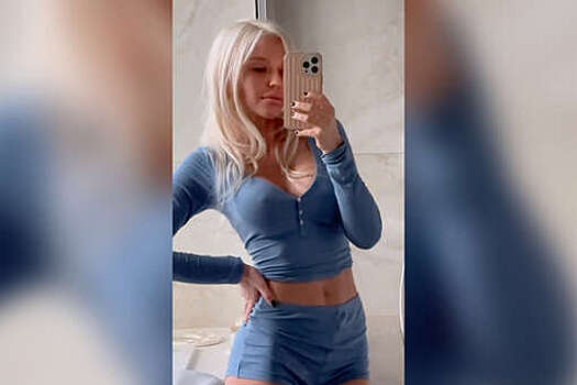 Бывшая жена Кокорина Валитова выложила видео в тонкой пижаме без бюстгальтера