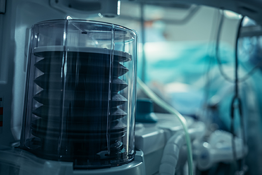 Врачи спасли мужчину, у которого кожа стала бронзовой