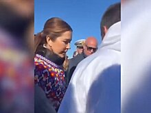 New York Post: пенсионер на электросамокате сбил королеву Дании