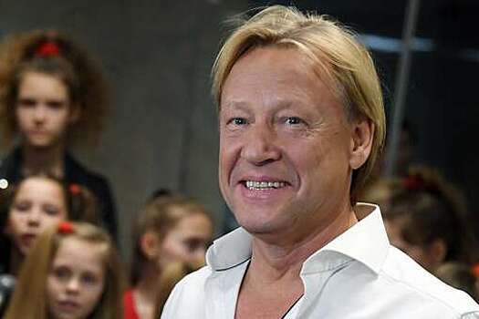 Суд в Твери наложил арест на автомобиль российского актера Дмитрия Харатьяна