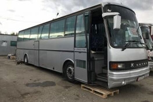 В Сургуте погиб водитель рейсового автобуса во время замены колеса