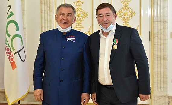Минниханов вручил Салавату орден "За заслуги перед Республикой Татарстан"