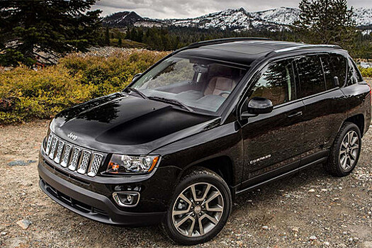 Американец сжег 4 машины автосалона из мести за неудачную покупку 36 лет назад