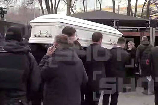 Прощание с Пашей Техником завершилось в храме Петра и Павла в Лефортово