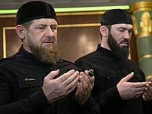 Рамзану Кадырову вручили орден «Защитник Сунны»