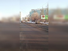 В Самаре на Пензенской автобус снёс световую опору