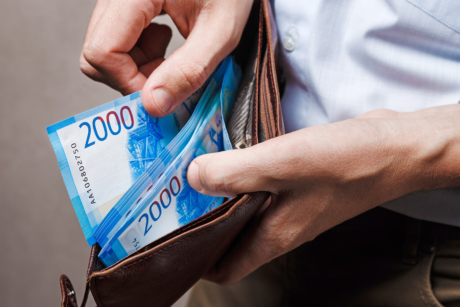 В Москве пара пенсионеров лишилась 15,6 млн рублей из-за мошенников