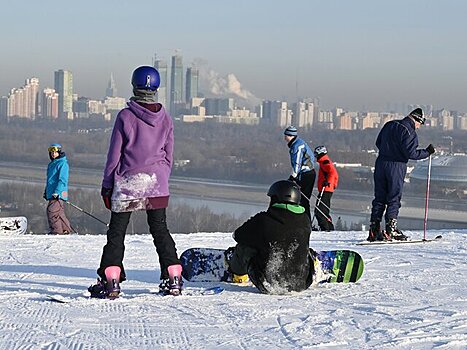 Горнолыжные клубы Москвы откроются для посетителей в декабре