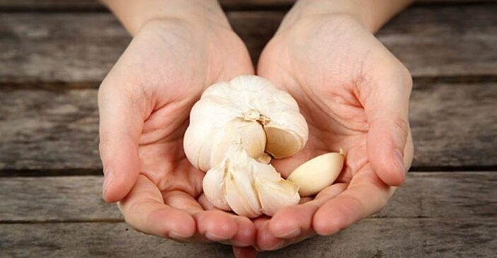 Если есть чеснок каждый день, то можно решить сразу несколько проблем со своим здоровьем