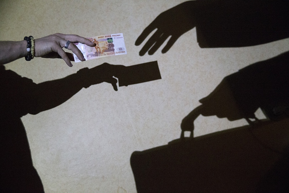 Суды начали признавать взятки аморальными сделками