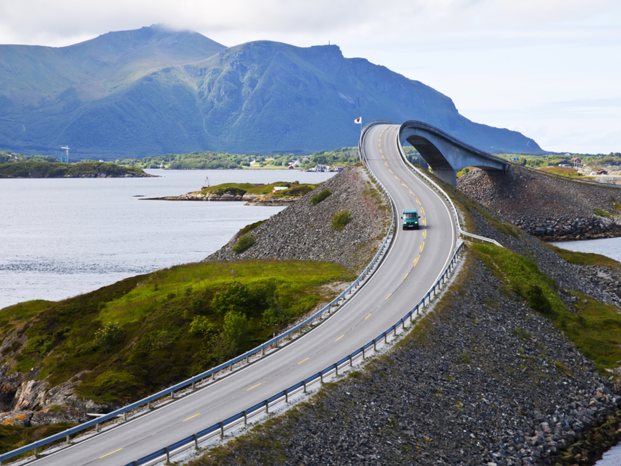 Шұлық киген қыздар және олардың құлдарының суреттері