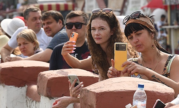 Хуже атомной войны: могут ли Apple и Google отключить телефоны россиян