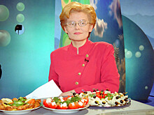 Телеведущая Елена Малышева заявила, что делает уколы в живот ради похудения