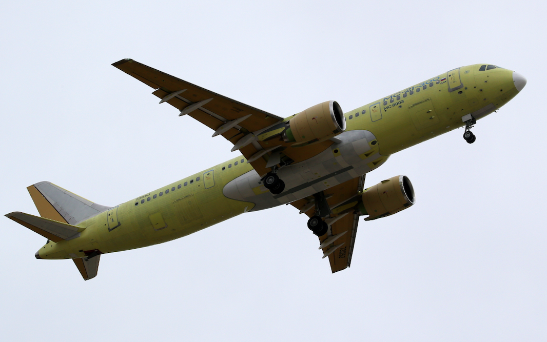 Doseg letala MC-21 zmanjšan, a bližje realnosti