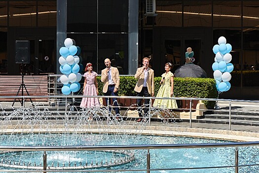 Ярким концертом отметил День воздушного флота аэропорт Сочи