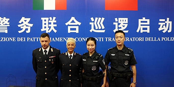Сотрудники полиции Китая и Италии провели совместное патрулирование в Гуанчжоу