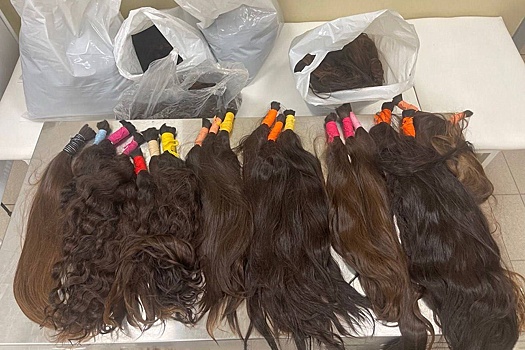 Авиапассажир пытался из Дубая ввезти в Москву 50 кг волос