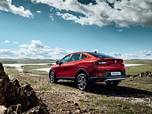 Эксперт рассказал о плюсах и минусах кросс-купе Renault Arkana