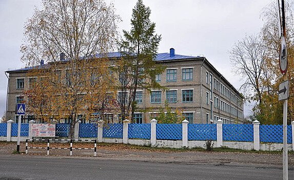Рахим Азимов поможет оборудовать комнаты детских инициатив во всех школах Верхнекамского округа
