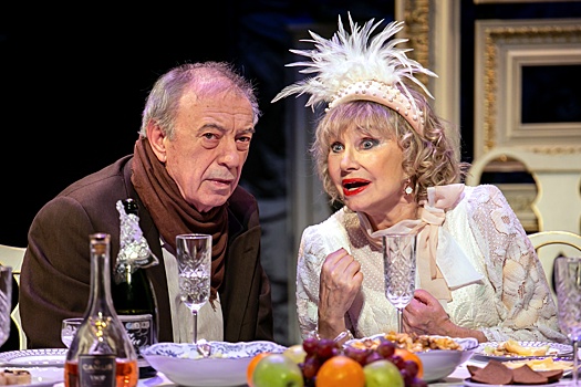 В Театре имени Ленсовета состоялась премьера спектакля "Ретро" по пьесе Галина