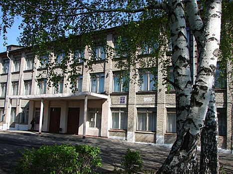 В Кузнецке идет ремонт в школе №2