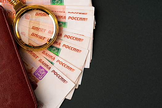 Назван размер средней пенсии по старости в России на начало 2025 года