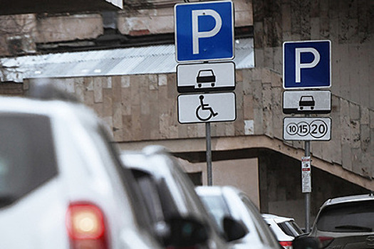 Жириновский высказался по поводу платных парковок