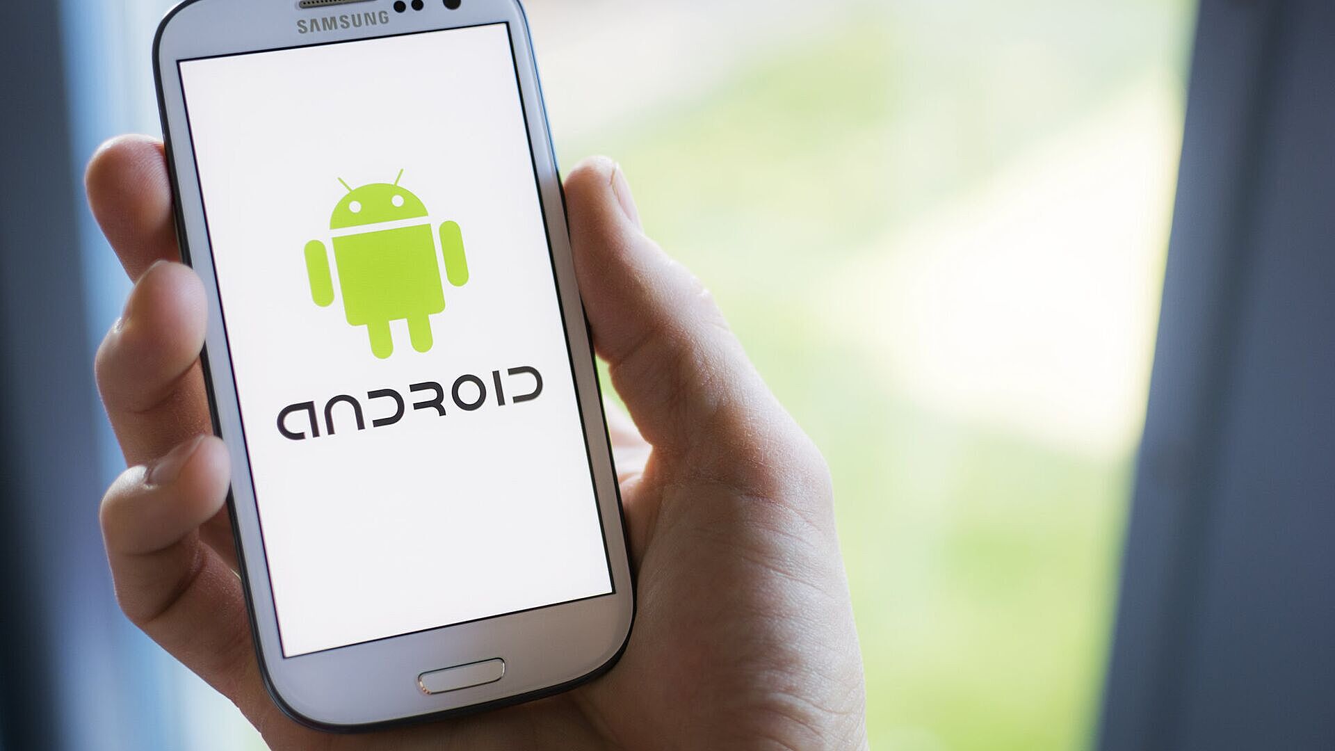Новый вирус на Android научился прятать SMS