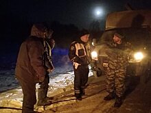 Двое екатеринбуржцев чуть не замерзли на трассе из-за поломки Газели