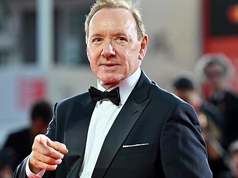 RadarOnline: актер Кевин Спейси стал бездомным после многолетней "отмены"