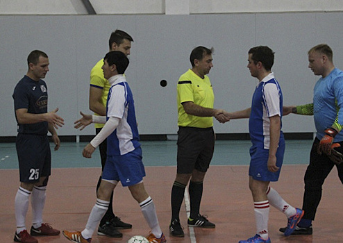 Первый чемпионат ВВО по мини-футболу стартовал в Хабаровске